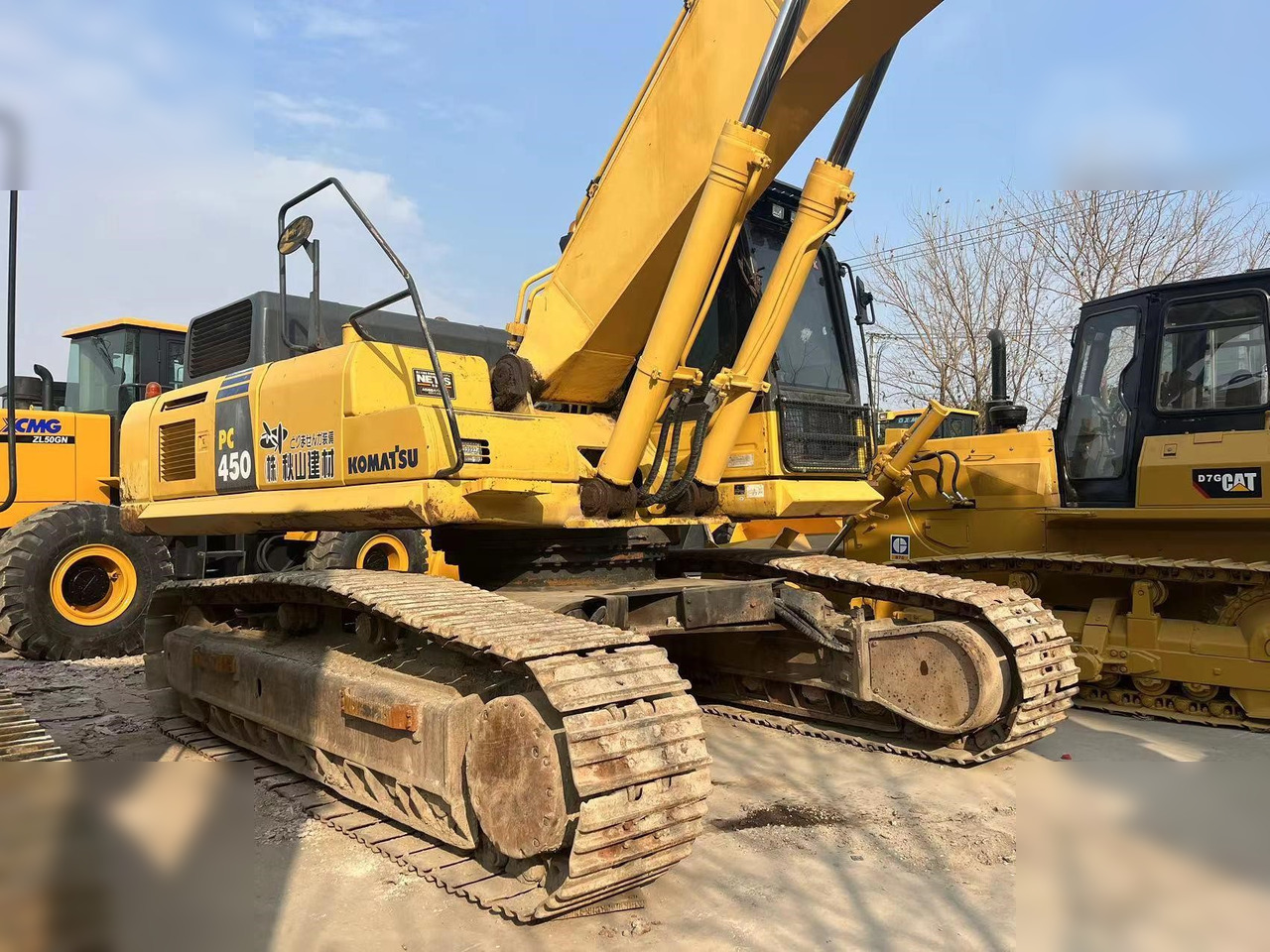 KOMATSU PC450-8 - حفار زحاف: صورة 1 KOMATSU PC450-8 - حفار زحاف: صورة 1