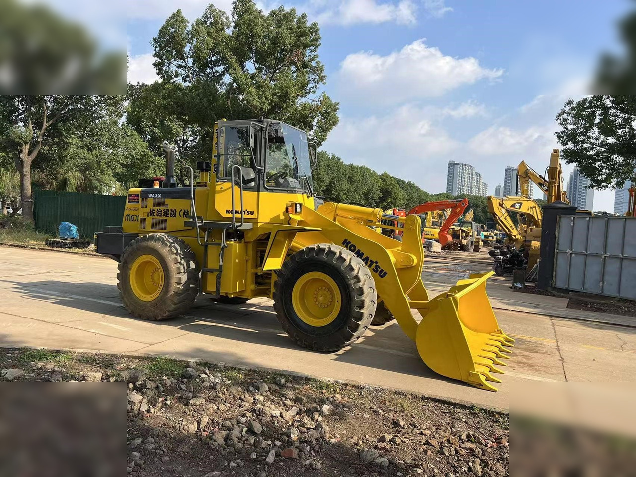KOMATSU WA320-3 - اللودر بعجل: صورة 2 KOMATSU WA320-3 - اللودر بعجل: صورة 2