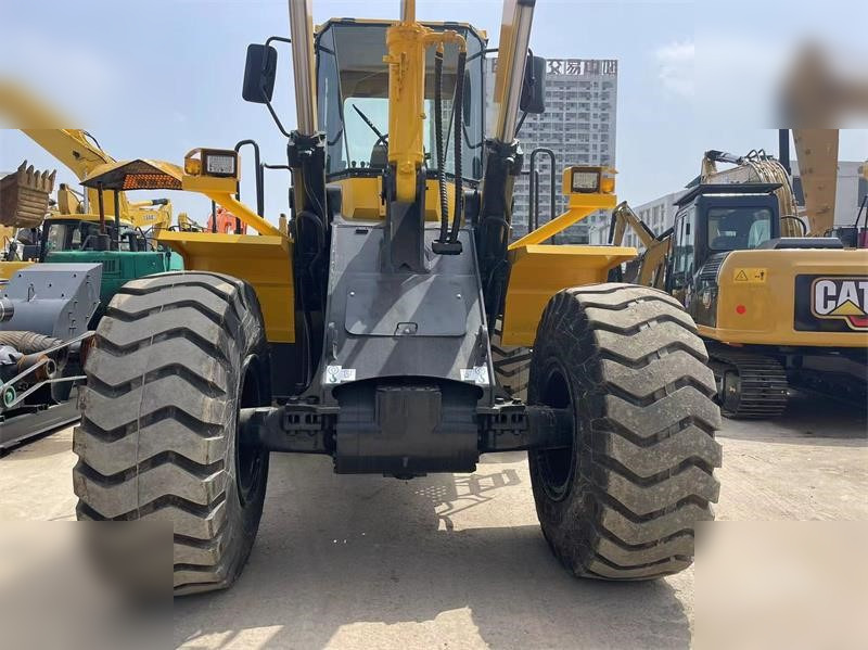 KOMATSU WA380-3 - اللودر بعجل: صورة 5 KOMATSU WA380-3 - اللودر بعجل: صورة 5