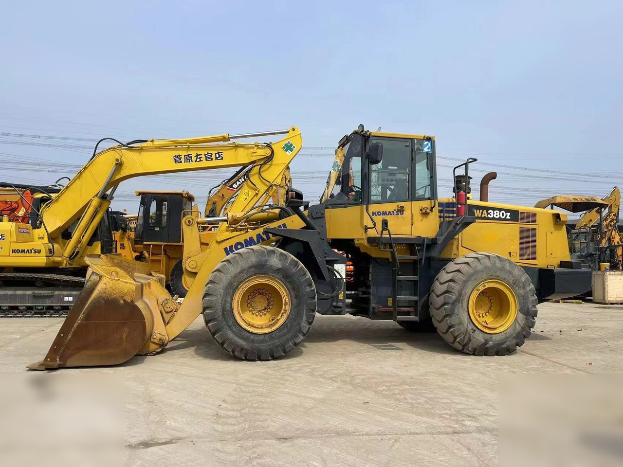 KOMATSU WA380Z-6 - اللودر بعجل: صورة 5 KOMATSU WA380Z-6 - اللودر بعجل: صورة 5