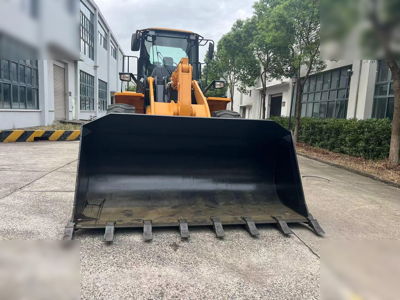 LIUGONG 856H - اللودر بعجل: صورة 3 LIUGONG 856H - اللودر بعجل: صورة 3