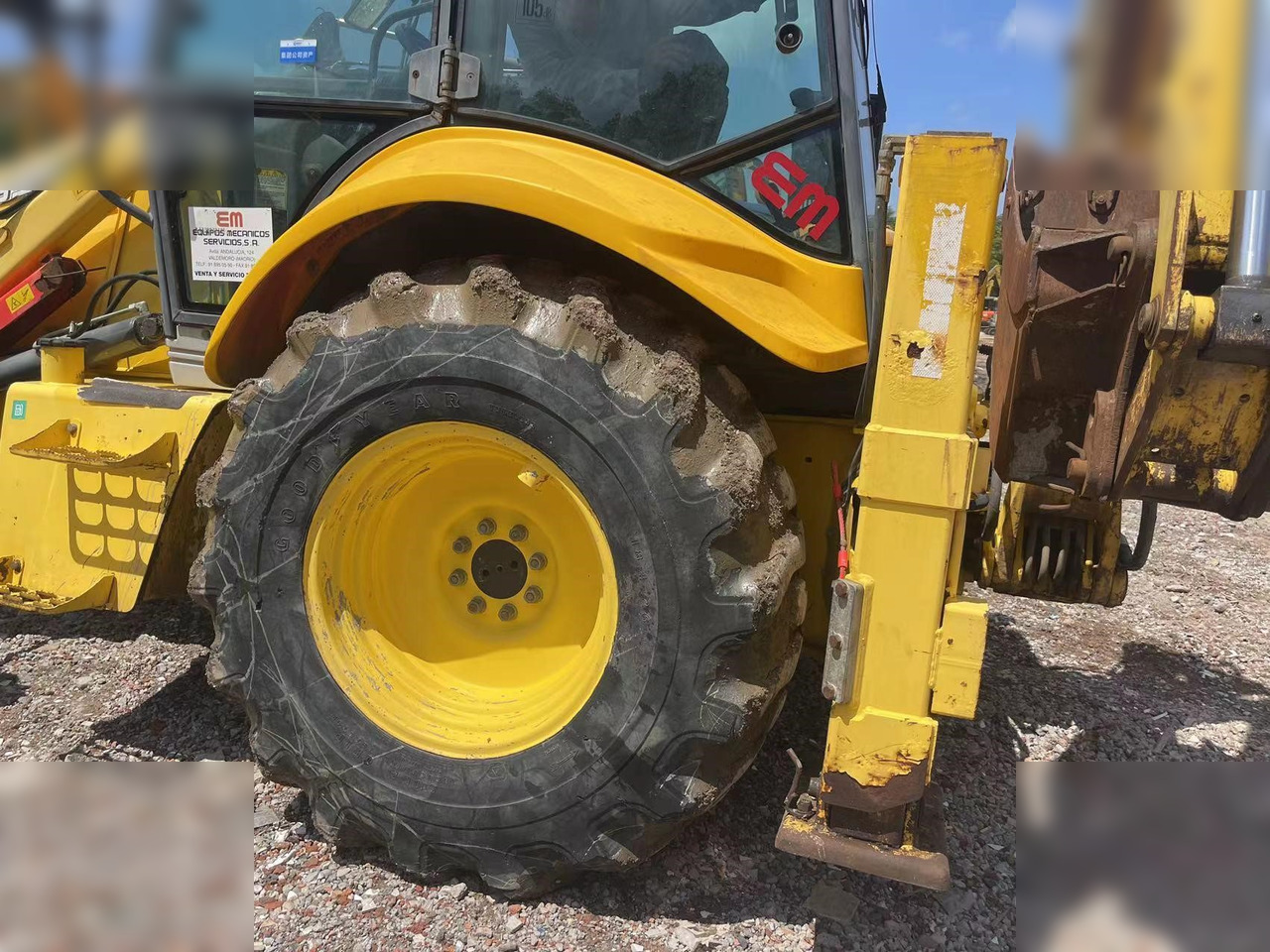 NEW HOLLAND LB95B-4PT - جرافة حفار: صورة 5 NEW HOLLAND LB95B-4PT - جرافة حفار: صورة 5