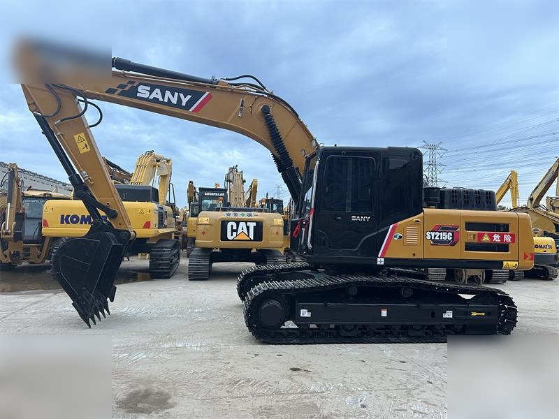 SANY SY215C PRO - حفار زحاف: صورة 1 SANY SY215C PRO - حفار زحاف: صورة 1