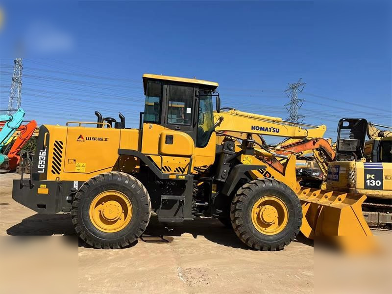 اللودر بعجل SDLG LG936L: صورة 1