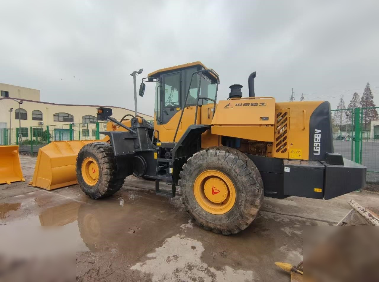 SDLG LG968V - اللودر بعجل: صورة 1 SDLG LG968V - اللودر بعجل: صورة 1