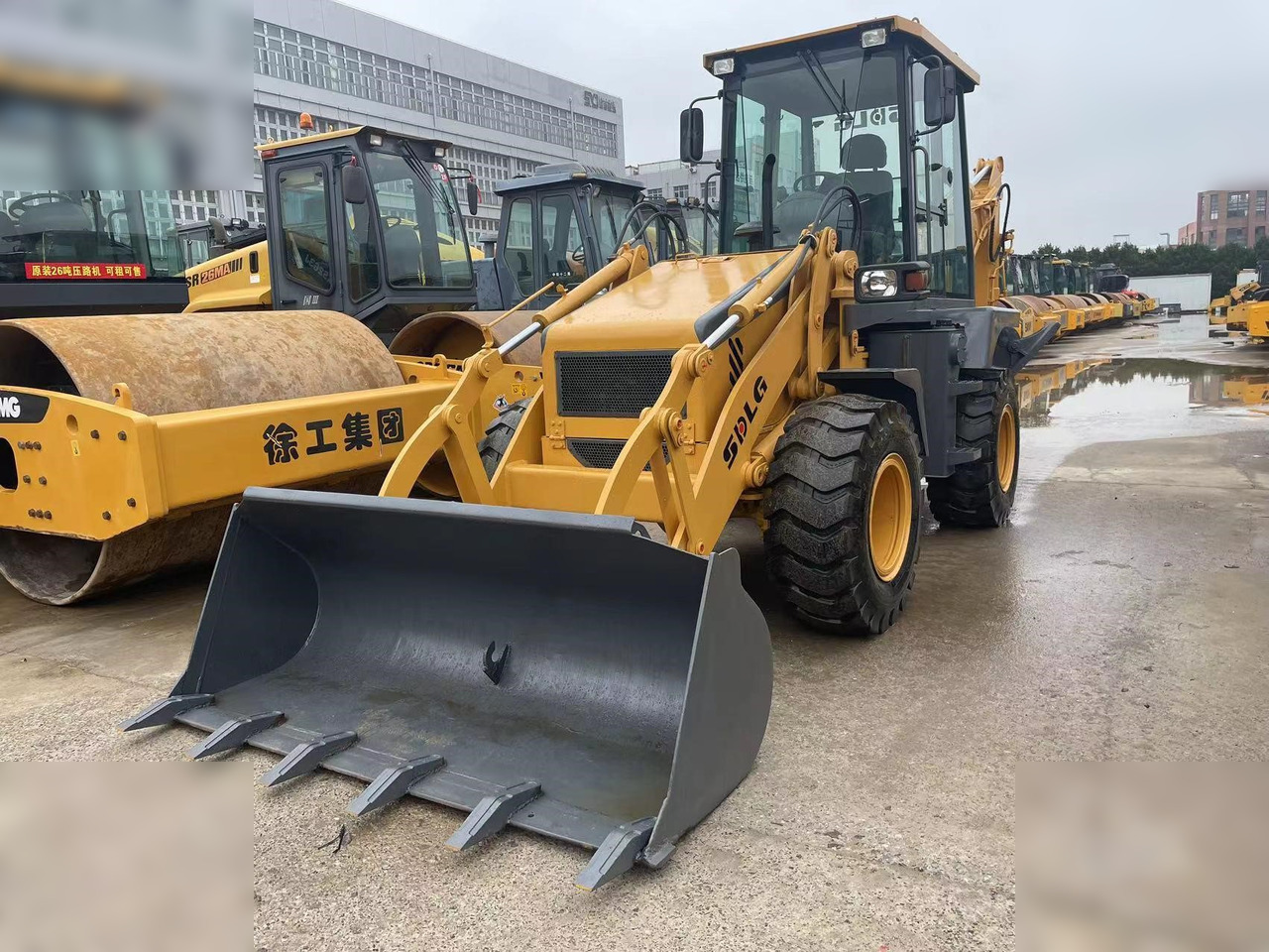 SDLG LGB680 - جرافة حفار: صورة 5 SDLG LGB680 - جرافة حفار: صورة 5