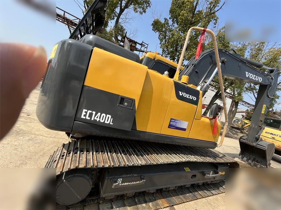 VOLVO EC140DL - حفار زحاف: صورة 1 VOLVO EC140DL - حفار زحاف: صورة 1