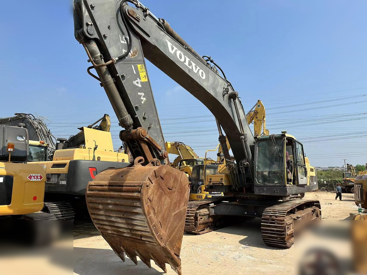 VOLVO EC480DL - حفار زحاف: صورة 2 VOLVO EC480DL - حفار زحاف: صورة 2