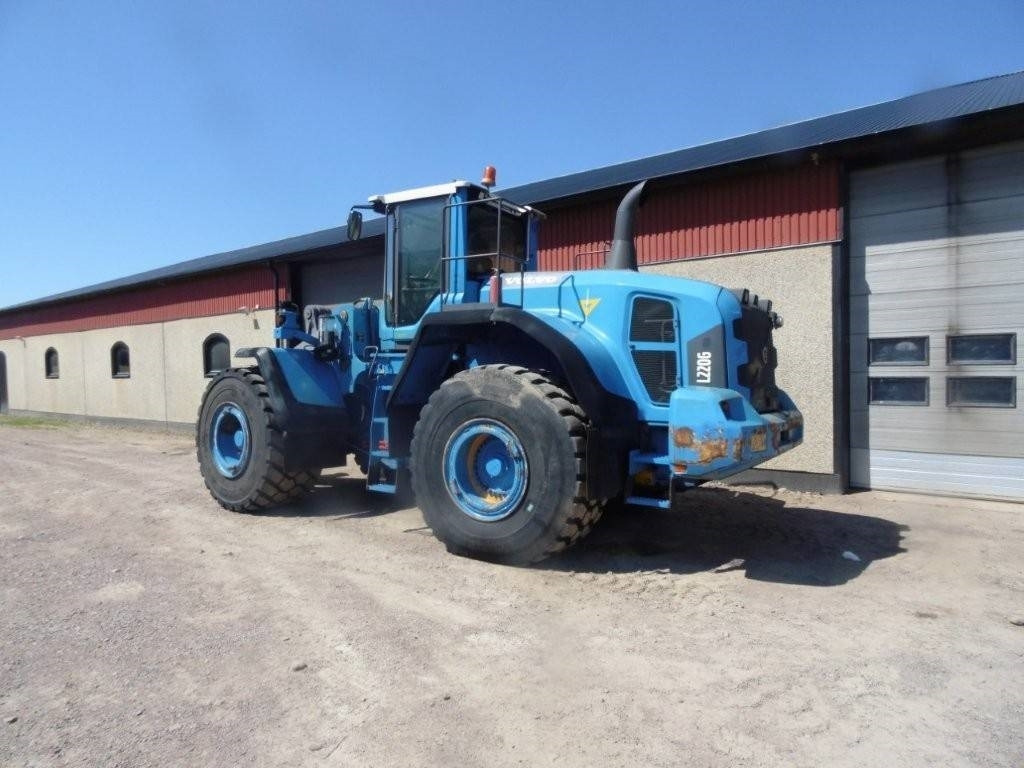 Volvo L 220 G - اللودر بعجل: صورة 2 Volvo L 220 G - اللودر بعجل: صورة 2