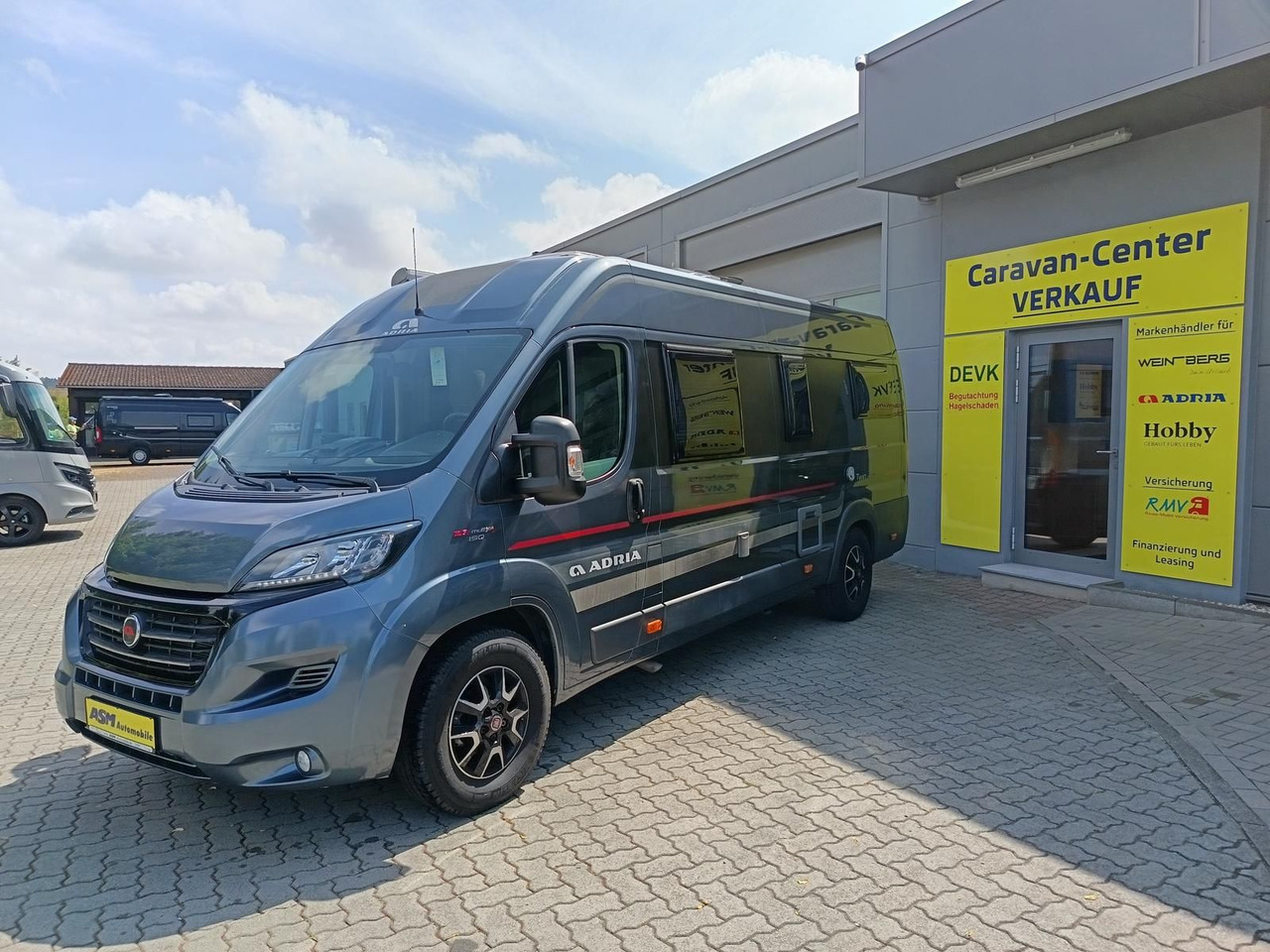 Adria Twin 640SLX Platinum*MARKISE*TV*SAT*FAHRRADTRÄG. - كرفان فان: صورة 3 Adria Twin 640SLX Platinum*MARKISE*TV*SAT*FAHRRADTRÄG. - كرفان فان: صورة 3