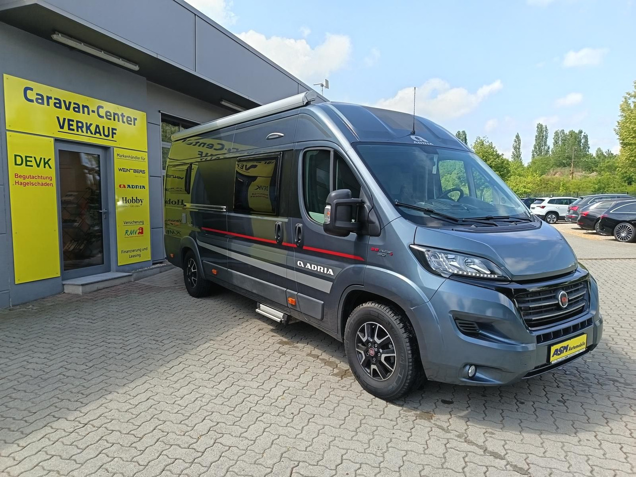 Adria Twin 640SLX Platinum*MARKISE*TV*SAT*FAHRRADTRÄG. - كرفان فان: صورة 2 Adria Twin 640SLX Platinum*MARKISE*TV*SAT*FAHRRADTRÄG. - كرفان فان: صورة 2