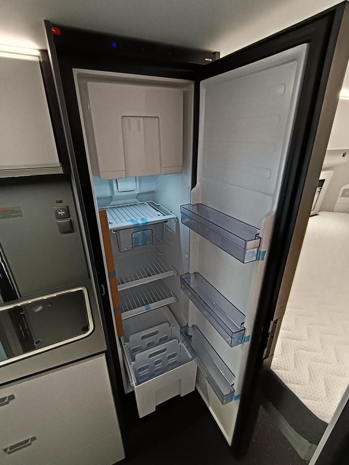 Adria Twin Edition 640 SGX Maxi 132kW*138L KÜHLSCHRANK Adria Twin Edition 640 SGX Maxi 132kW*138L KÜHLSCHRANK: صورة 20
