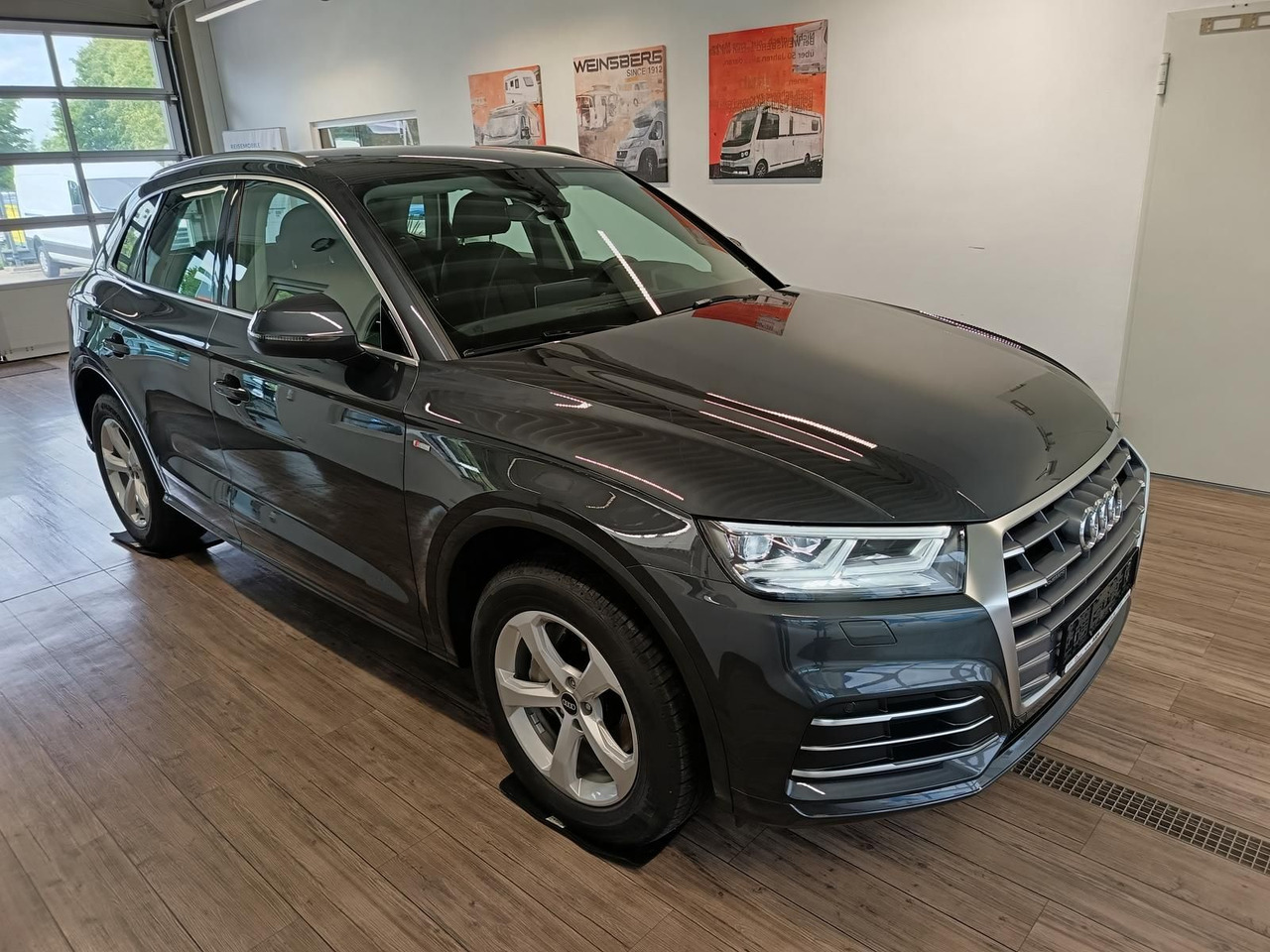 Audi Q5 40 TDI Quattro S-Line*AHK*NAVI*LED*R-KAM*DAB* - سيارة دفع رباعي: صورة 3 Audi Q5 40 TDI Quattro S-Line*AHK*NAVI*LED*R-KAM*DAB* - سيارة دفع رباعي: صورة 3