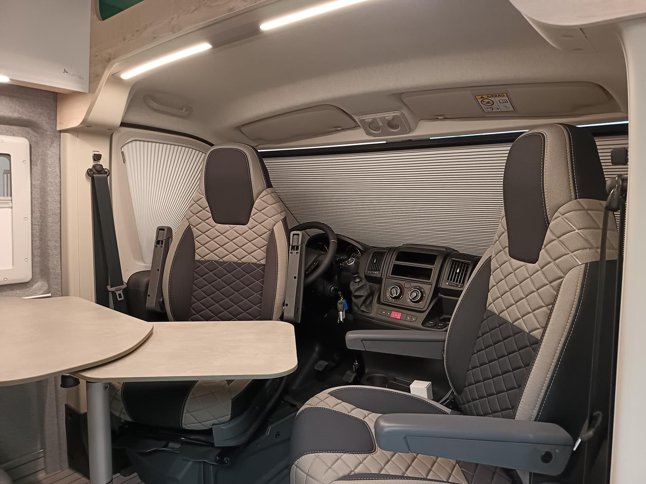 Clever Runner 636 2,2 165PS MJ2024*TRUMA C6 D + E*SHZ* - كرفان فان: صورة 5 Clever Runner 636 2,2 165PS MJ2024*TRUMA C6 D + E*SHZ* - كرفان فان: صورة 5