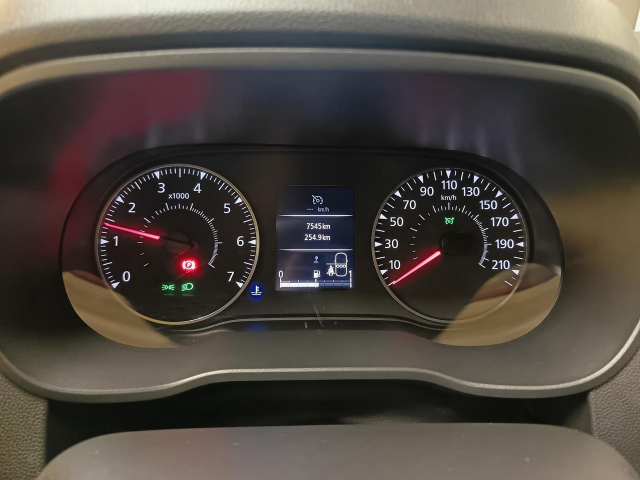 سيارة دفع رباعي Dacia Duster Prestige Tce 130*KLIMA*SHZ*R-KAM*DAB*NAVI: صورة 9 سيارة دفع رباعي Dacia Duster Prestige Tce 130*KLIMA*SHZ*R-KAM*DAB*NAVI: صورة 9