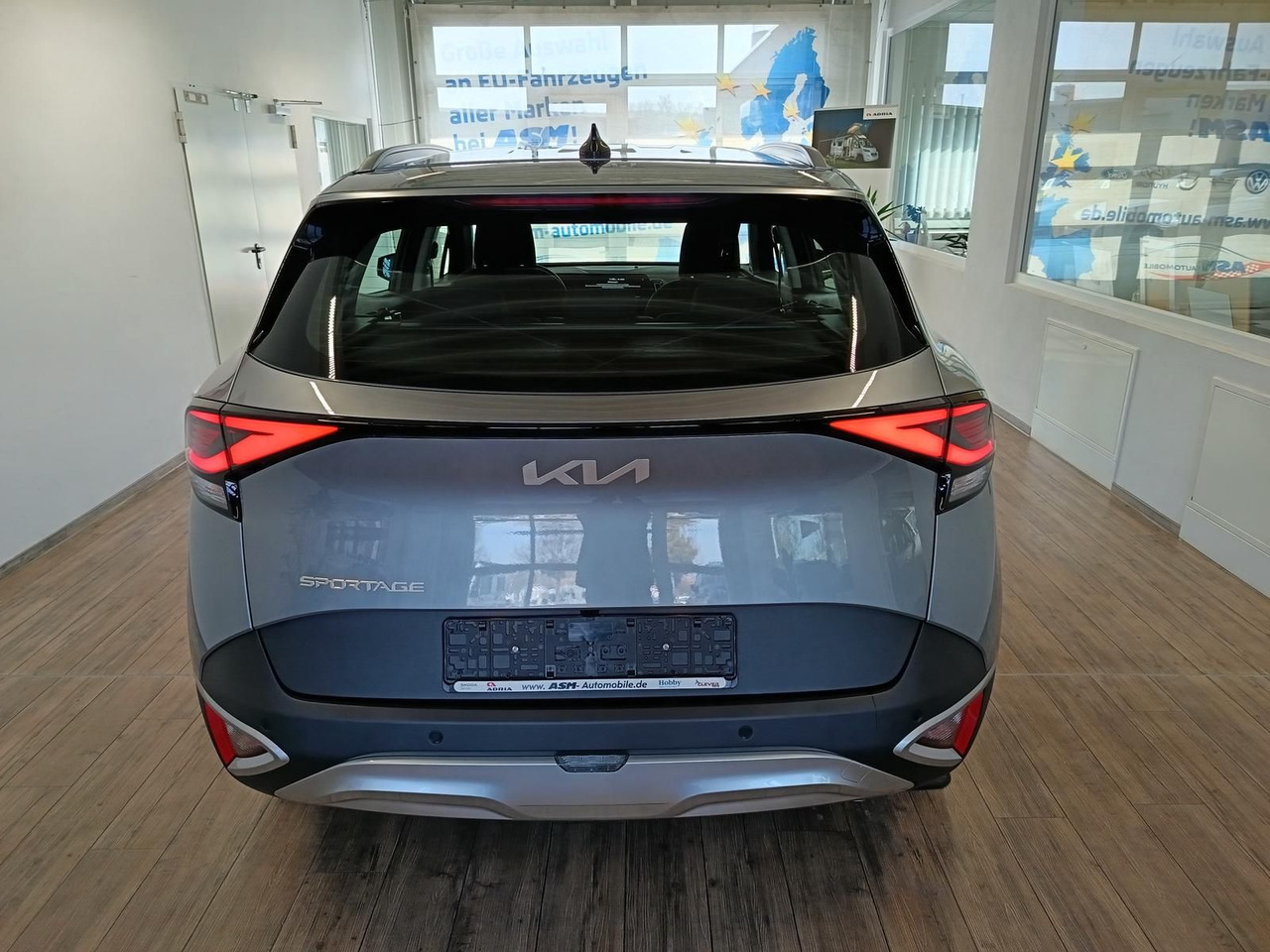 Kia Sportage 1.6 T-GDI DCT Vision*NAVI*LED*R-KAM*DAB - سيارة دفع رباعي: صورة 5 Kia Sportage 1.6 T-GDI DCT Vision*NAVI*LED*R-KAM*DAB - سيارة دفع رباعي: صورة 5