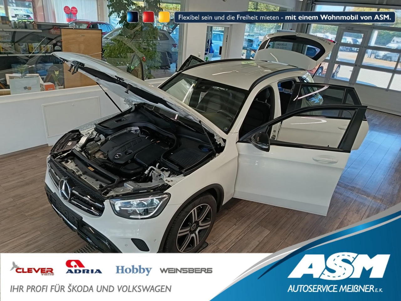 Mercedes-Benz GLC 220d AMG Line 4MATIC*AHK*NAVI*LED*R-KAM*DAB* - سيارة دفع رباعي: صورة 1 Mercedes-Benz GLC 220d AMG Line 4MATIC*AHK*NAVI*LED*R-KAM*DAB* - سيارة دفع رباعي: صورة 1