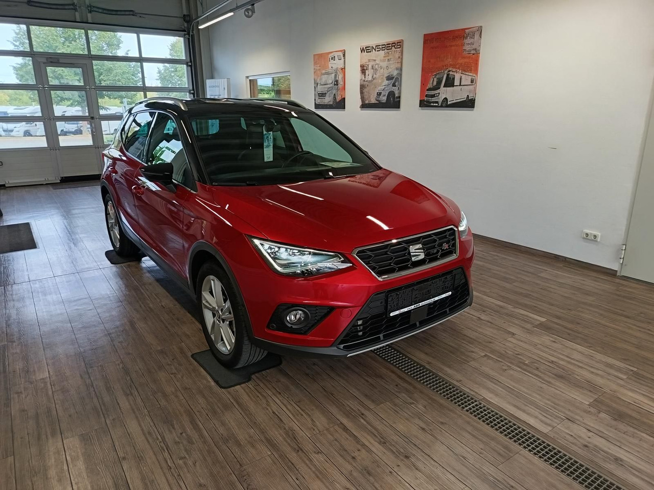 Seat Arona 1,5TSI FR*AHK*NAVI*ACC*LED*BEATS*R-KAM*DAB - سيارة دفع رباعي: صورة 3 Seat Arona 1,5TSI FR*AHK*NAVI*ACC*LED*BEATS*R-KAM*DAB - سيارة دفع رباعي: صورة 3