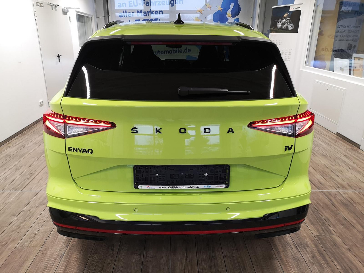 Skoda Enyaq iV RS 220 kW*PSD*AHK*virt.Pedal*360°Kamera - سيارة دفع رباعي: صورة 5 Skoda Enyaq iV RS 220 kW*PSD*AHK*virt.Pedal*360°Kamera - سيارة دفع رباعي: صورة 5