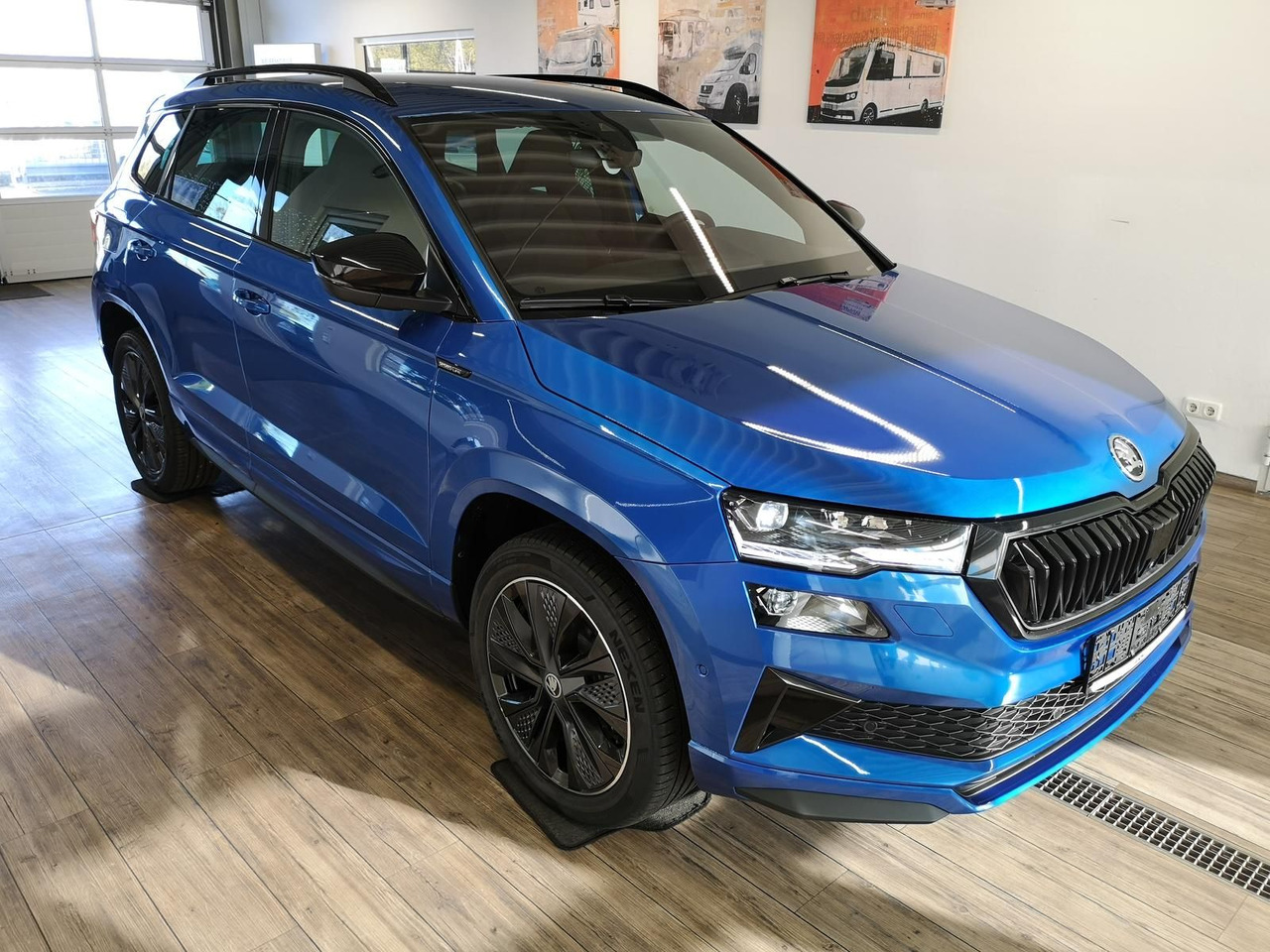 Skoda Karoq Sportline 1,5 TSI DSG*AHK*360°5J.GARANTIE* - سيارة دفع رباعي: صورة 3 Skoda Karoq Sportline 1,5 TSI DSG*AHK*360°5J.GARANTIE* - سيارة دفع رباعي: صورة 3