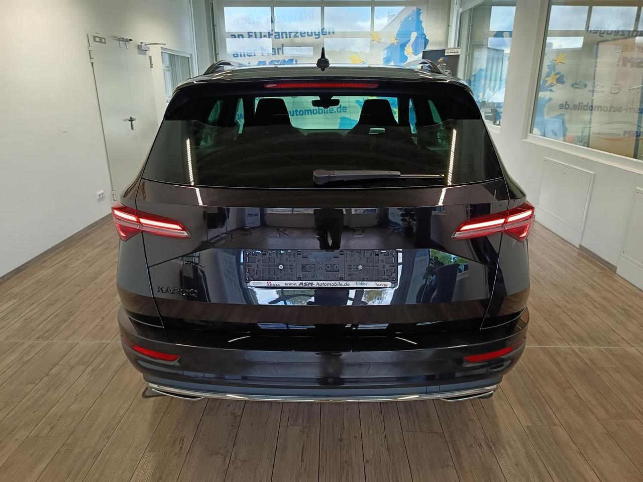 Skoda Karoq Sportline 1,5 TSI DSG*AHK*PSD*STD.HZG*NAVI - سيارة دفع رباعي: صورة 5 Skoda Karoq Sportline 1,5 TSI DSG*AHK*PSD*STD.HZG*NAVI - سيارة دفع رباعي: صورة 5