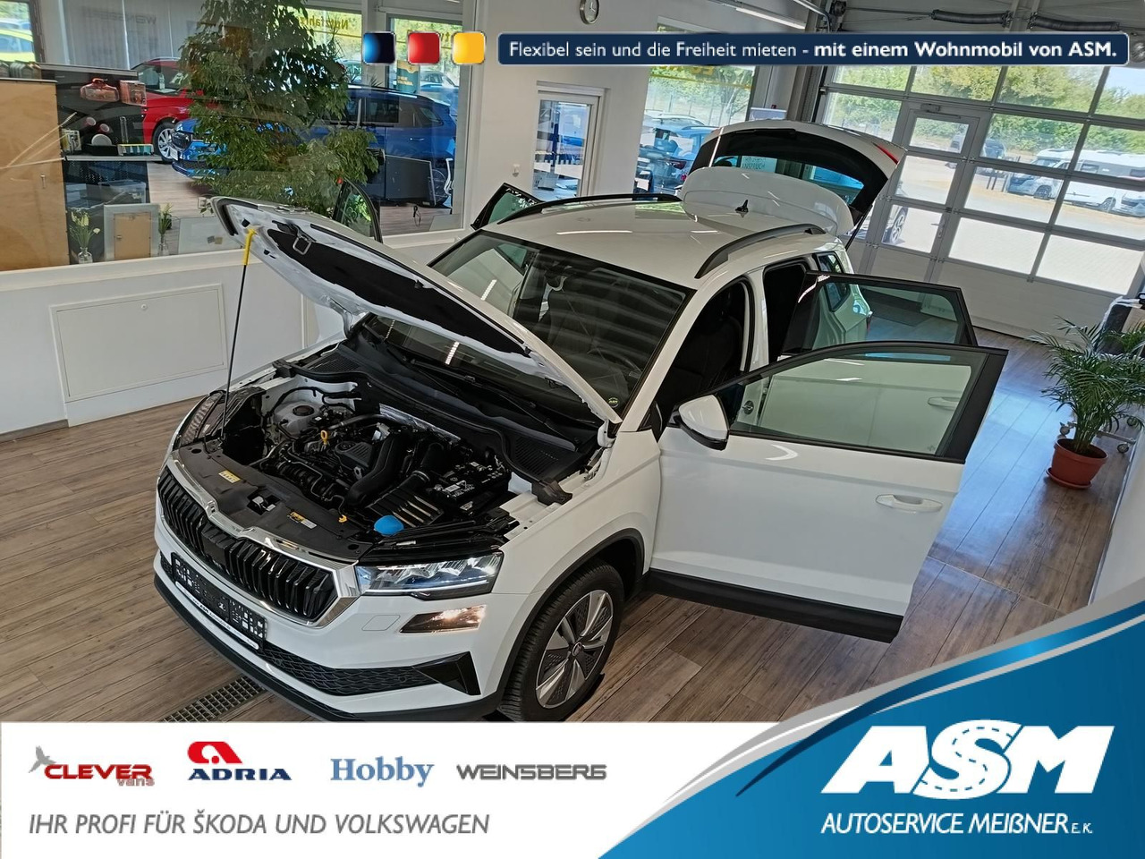Skoda Karoq Style 1,5TSI DSG*AHK-VORBER*NAVI*LED*R-KAM - سيارة دفع رباعي: صورة 1 Skoda Karoq Style 1,5TSI DSG*AHK-VORBER*NAVI*LED*R-KAM - سيارة دفع رباعي: صورة 1