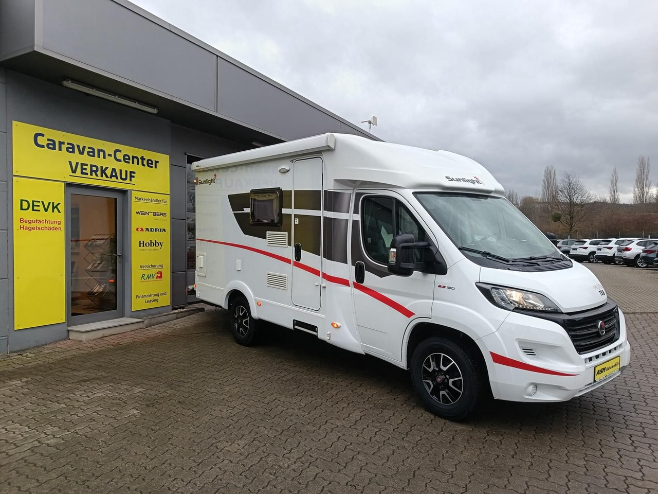 Sunlight T 58*MARKISE*SOLAR*SAT*TV*ROLLER TRÄGER - موتر هوم شبه متكامل: صورة 2 Sunlight T 58*MARKISE*SOLAR*SAT*TV*ROLLER TRÄGER - موتر هوم شبه متكامل: صورة 2