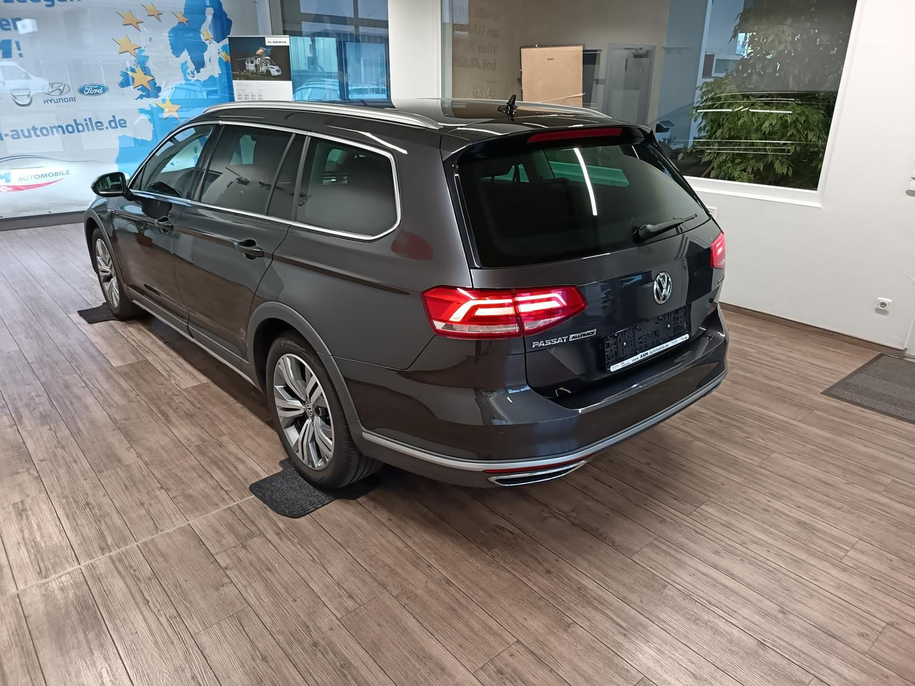 Volkswagen Passat Alltrack 2,0TDI DSG 4x4*360°*NAVI*ACC*LED - سيارة ستيشن: صورة 4 Volkswagen Passat Alltrack 2,0TDI DSG 4x4*360°*NAVI*ACC*LED - سيارة ستيشن: صورة 4