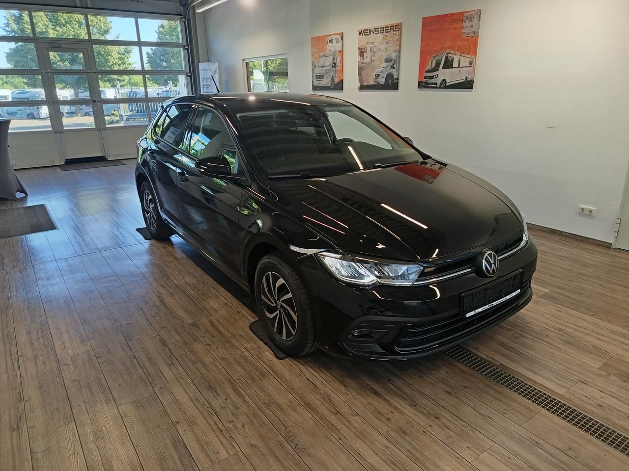 Volkswagen Polo Life 1.0 TSI 70kW DSG*LED*ACC*R-KAM*DAB*PDC - سيارة: صورة 3 Volkswagen Polo Life 1.0 TSI 70kW DSG*LED*ACC*R-KAM*DAB*PDC - سيارة: صورة 3