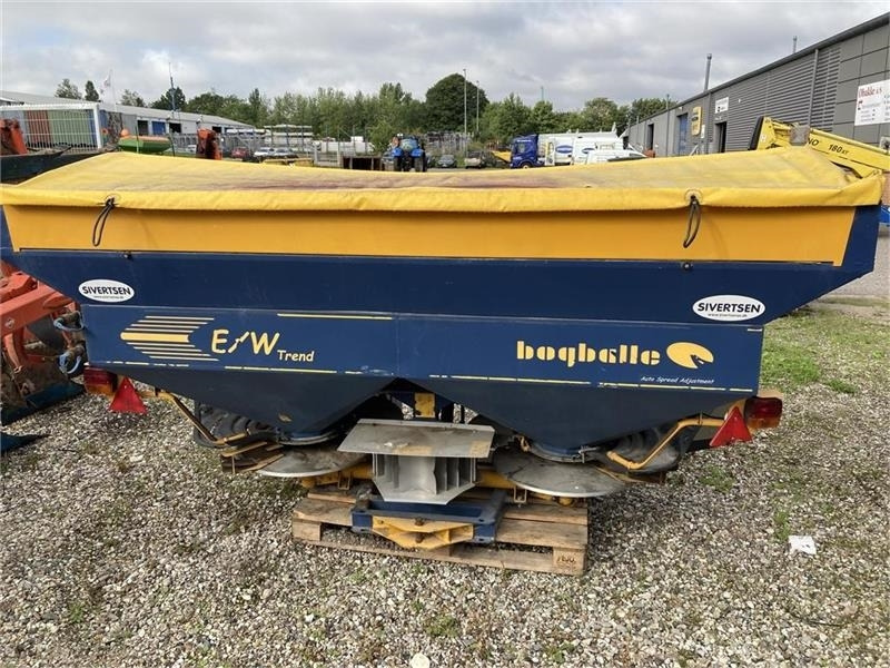 Bogballe EXW Trend m/vejeceller elektrisk kantspredning - آلة رش السماد الطبيعي: صورة 1 Bogballe EXW Trend m/vejeceller elektrisk kantspredning - آلة رش السماد الطبيعي: صورة 1