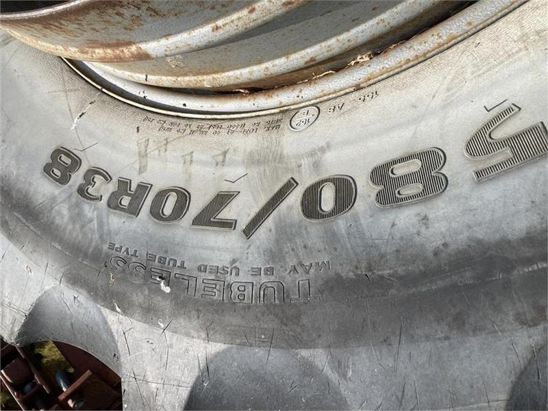 Dual 5-klods 580/70r38 - الإطارات والجنوط - الآلات الزراعية: صورة 2 Dual 5-klods 580/70r38 - الإطارات والجنوط - الآلات الزراعية: صورة 2