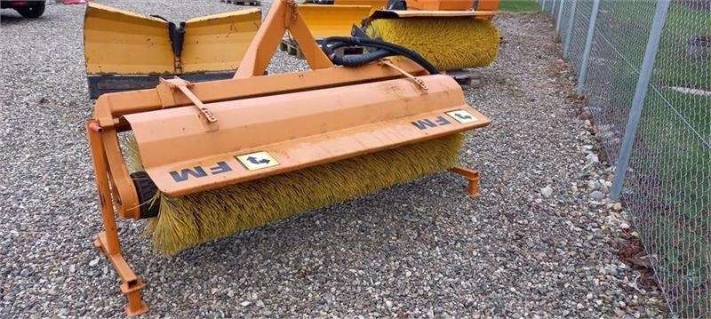 FM 180Cm Hydraulisk træk. - مكنسة: صورة 1 FM 180Cm Hydraulisk træk. - مكنسة: صورة 1