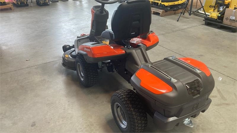 Husqvarna R200IX AWD Elektrisk - جزازة أعشاب الحدائق: صورة 4 Husqvarna R200IX AWD Elektrisk - جزازة أعشاب الحدائق: صورة 4