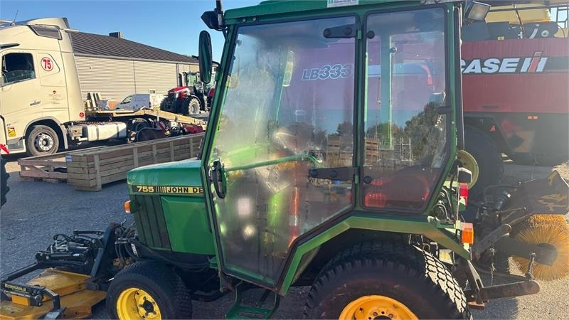 John Deere 755 Kompakt traktor - جرار البلدية: صورة 5 John Deere 755 Kompakt traktor - جرار البلدية: صورة 5