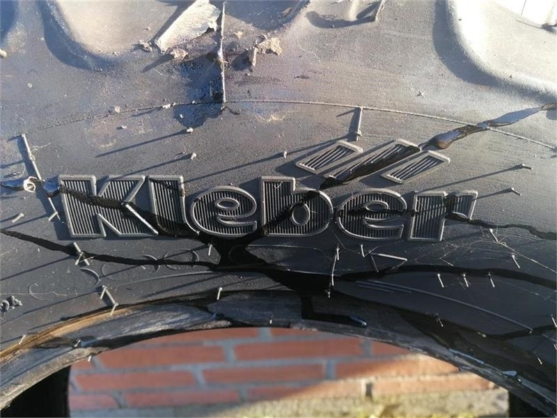 Kleber 300/70R20 - إطارات - آلية المنفعة/ مركبة خاصة: صورة 5 Kleber 300/70R20 - إطارات - آلية المنفعة/ مركبة خاصة: صورة 5