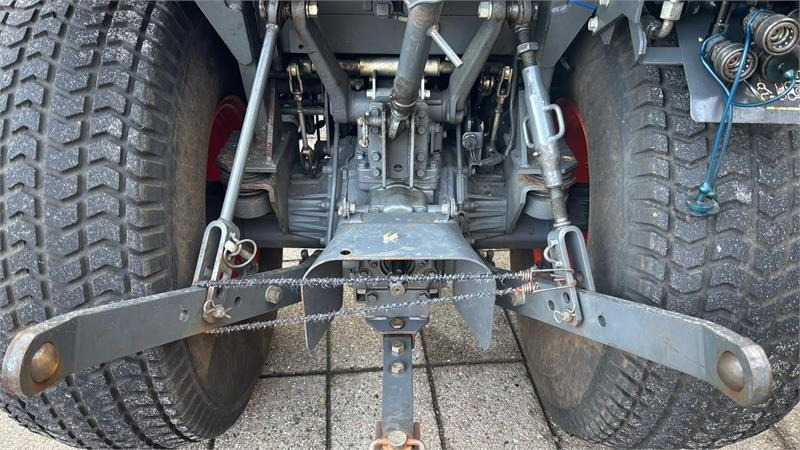 Kubota STW37 Kompakttraktor - جرار البلدية: صورة 5 Kubota STW37 Kompakttraktor - جرار البلدية: صورة 5