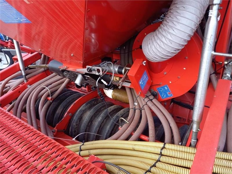 Kuhn Combiliner Venta 4 Meter. - آلة البذار متعددة الوظائف: صورة 5 Kuhn Combiliner Venta 4 Meter. - آلة البذار متعددة الوظائف: صورة 5