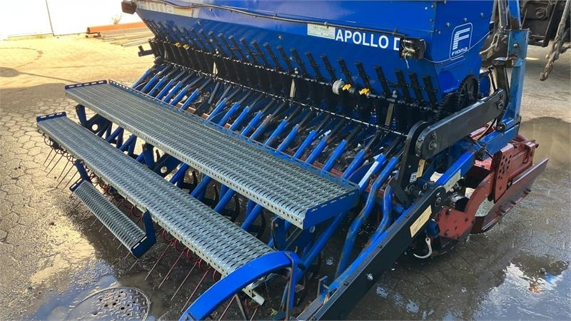 Kuhn HR 3001 M med Fiona Apollo - آلة البذار متعددة الوظائف: صورة 4 Kuhn HR 3001 M med Fiona Apollo - آلة البذار متعددة الوظائف: صورة 4