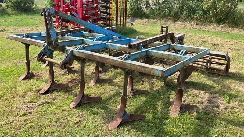 Lemken Smaragd 9/380 Med springbolte - المحراث: صورة 1 Lemken Smaragd 9/380 Med springbolte - المحراث: صورة 1