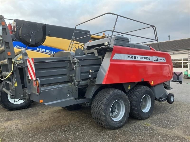 Massey Ferguson 2234 XDTP - مكبس البالات المستطيله: صورة 2 Massey Ferguson 2234 XDTP - مكبس البالات المستطيله: صورة 2