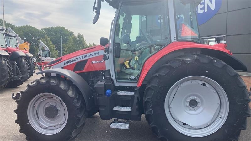 Massey Ferguson 5S.145 Exclusive Dyna-6 Exclusive - جرار: صورة 5 Massey Ferguson 5S.145 Exclusive Dyna-6 Exclusive - جرار: صورة 5