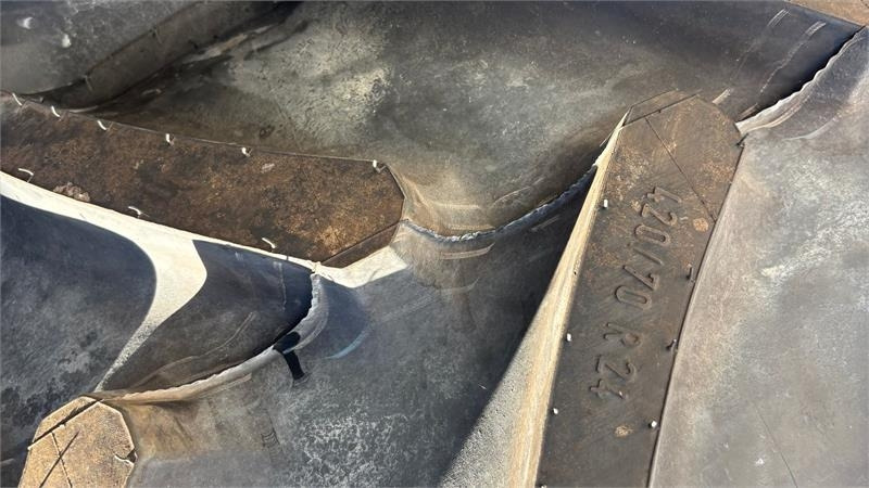 Mitas 420/70-24 - إطارات - آلية المنفعة/ مركبة خاصة: صورة 3 Mitas 420/70-24 - إطارات - آلية المنفعة/ مركبة خاصة: صورة 3