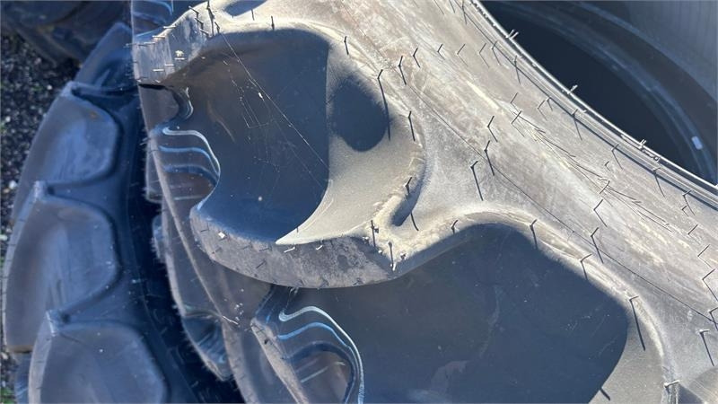 Mitas 420/85R38 & 340/85R28 - إطارات - آلية المنفعة/ مركبة خاصة: صورة 2 Mitas 420/85R38 & 340/85R28 - إطارات - آلية المنفعة/ مركبة خاصة: صورة 2