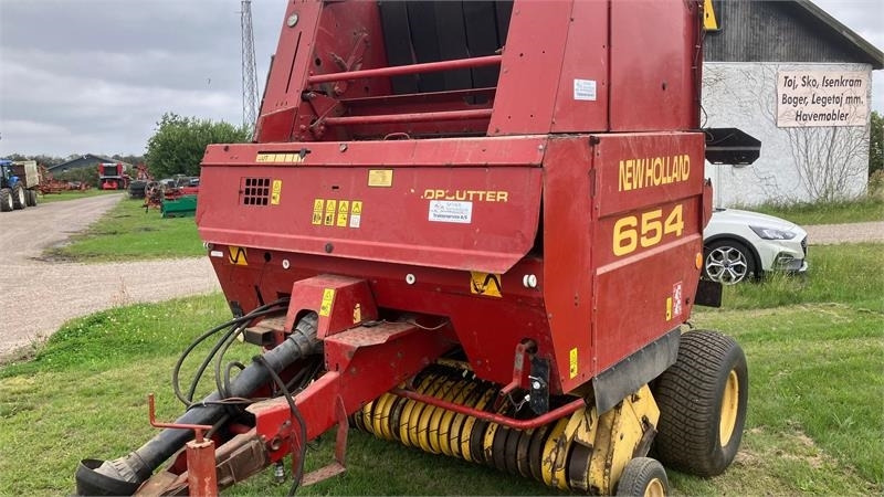 New Holland 654 RUNDBALLEPRESSER Cropcutter - مكنة: صورة 2 New Holland 654 RUNDBALLEPRESSER Cropcutter - مكنة: صورة 2