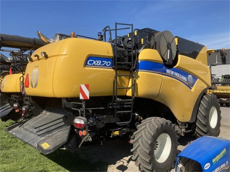 New Holland CX 8.70 SLH - حصادة موحَّدة: صورة 2 New Holland CX 8.70 SLH - حصادة موحَّدة: صورة 2