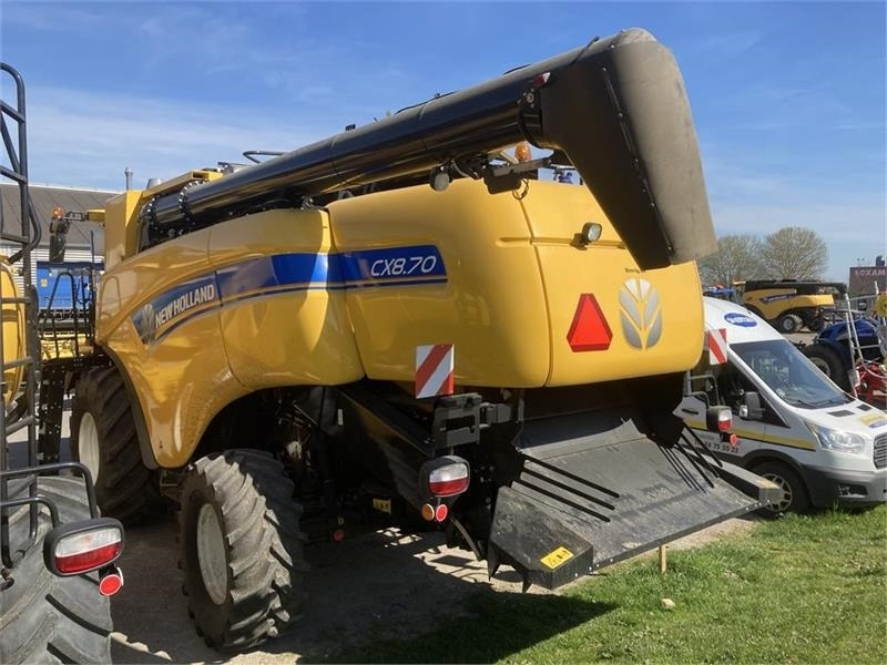 New Holland CX 8.70 SLH - حصادة موحَّدة: صورة 3 New Holland CX 8.70 SLH - حصادة موحَّدة: صورة 3