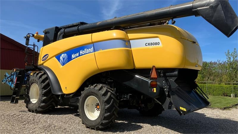 New Holland CX 8080 SLH med 30 fods Varifeed - حصادة موحَّدة: صورة 4 New Holland CX 8080 SLH med 30 fods Varifeed - حصادة موحَّدة: صورة 4