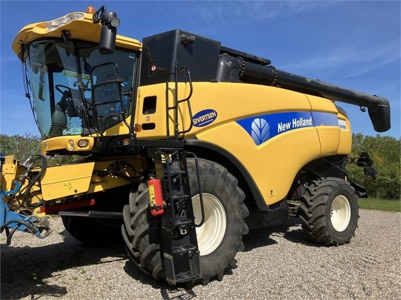 New Holland CX 8080 SLH - حصادة موحَّدة: صورة 1 New Holland CX 8080 SLH - حصادة موحَّدة: صورة 1