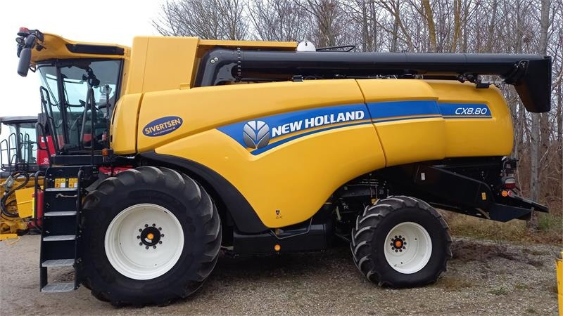 New Holland CX8.80 SLH med 25 fods Varifeed - حصادة موحَّدة: صورة 5 New Holland CX8.80 SLH med 25 fods Varifeed - حصادة موحَّدة: صورة 5