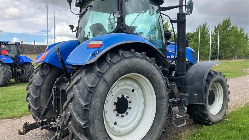 New Holland T7030 - جرار: صورة 5 New Holland T7030 - جرار: صورة 5